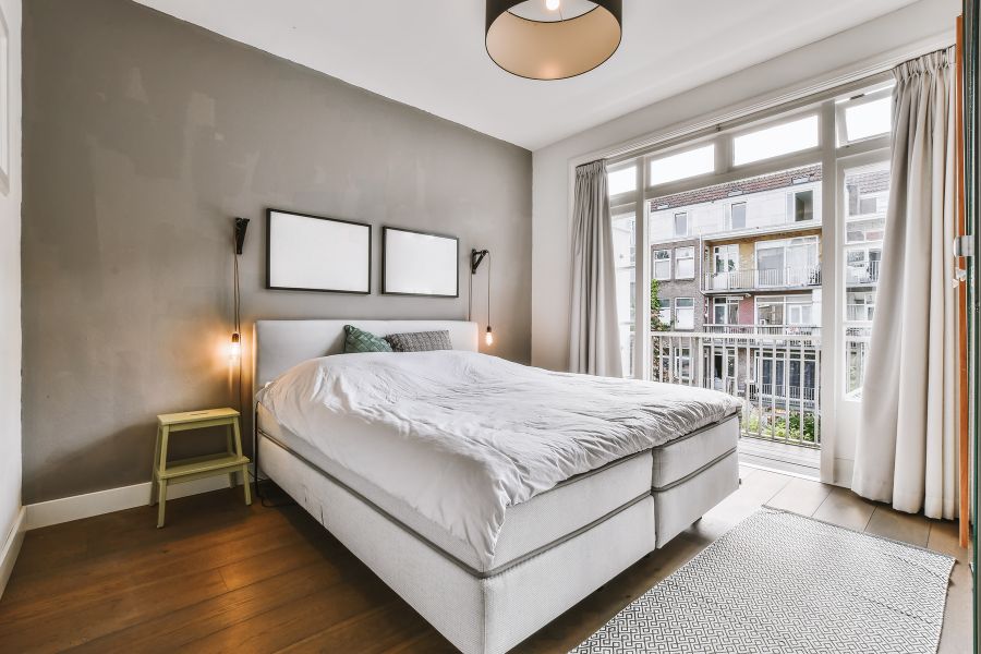 Lát Sàn Gỗ Công Nghiệp Phòng Ngủ Sao Cho Khéo