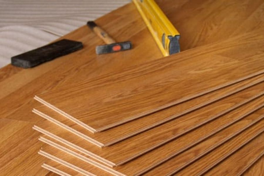 Cải Tạo Nhà Cấp 4 Trở Nên Sang Trọng Và Hiện Đại Nhờ Ốp Sàn Gỗ